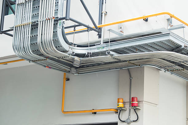 What are the features and applications of stainless steel conduits?