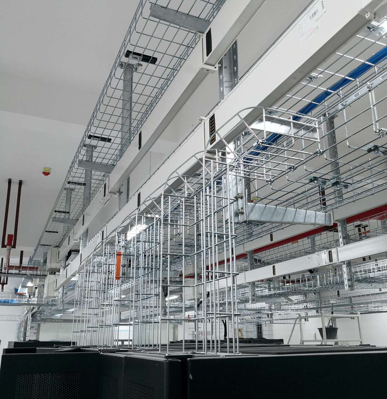Wire Mesh-Type Cable Tray